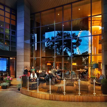 Hotel Kempinski Corvinus 5*
