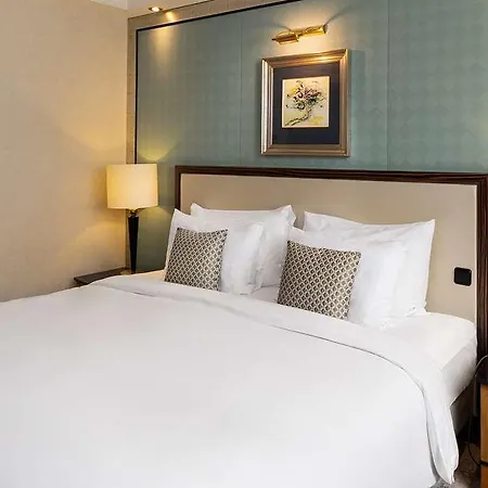 Kempinski Corvinus 5* בודפשט