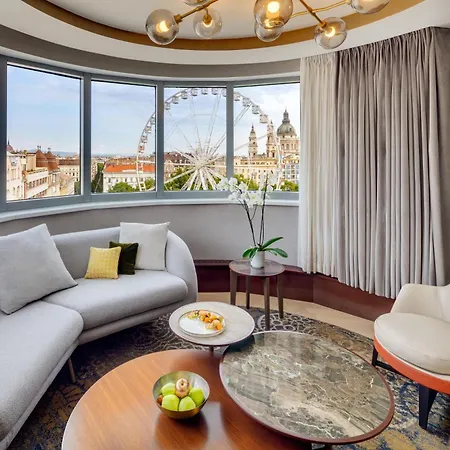 Kempinski Corvinus מלון