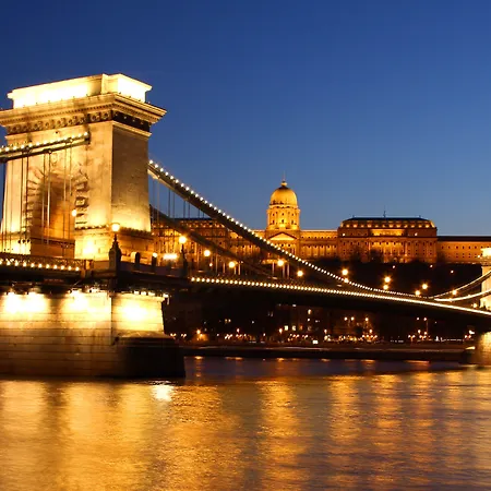 מלון Kempinski Corvinus בודפשט