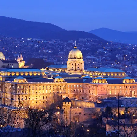 Kempinski Corvinus 5* Budapest