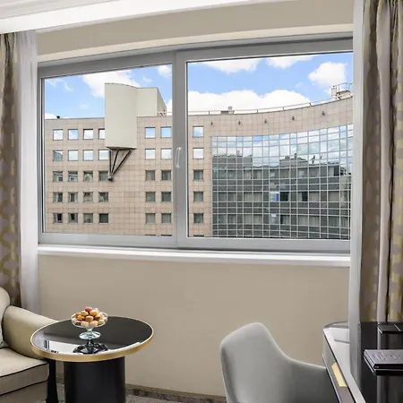 Kempinski Corvinus Hotel