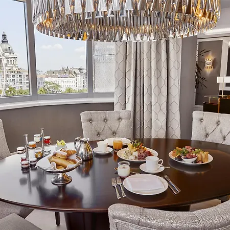 Kempinski Corvinus 5* Budapest