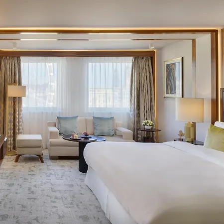 Kempinski Corvinus Hotel 5*
