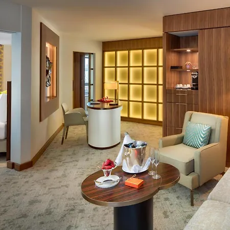 Kempinski Corvinus Hotel