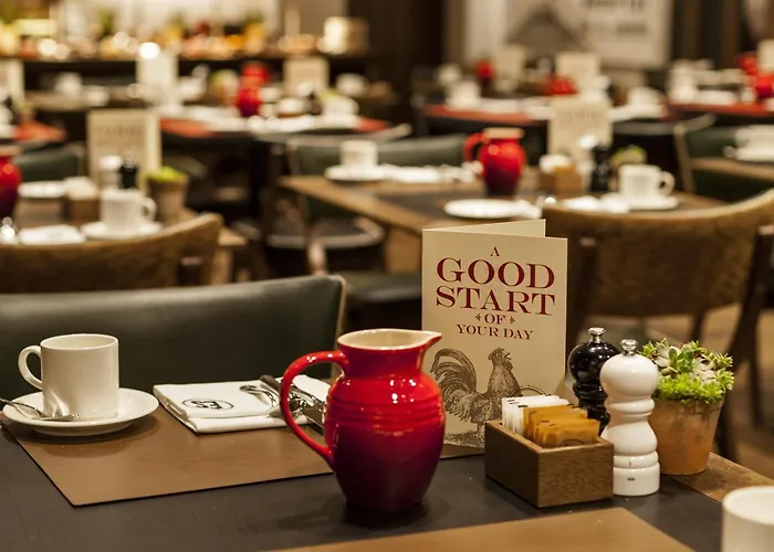 Hotel Kempinski Corvinus 5*