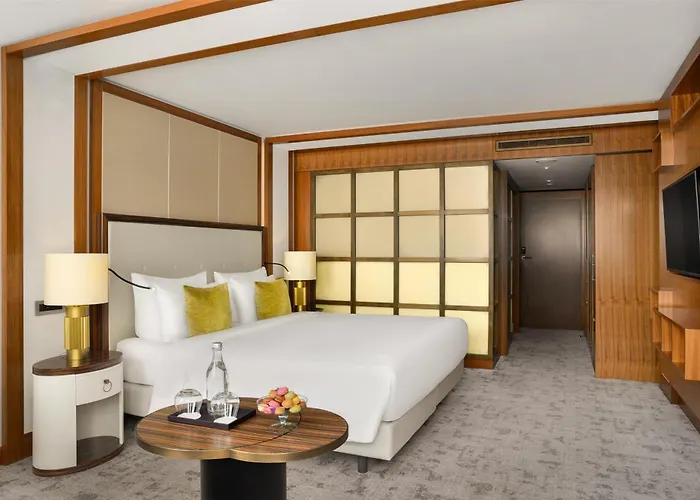 Kempinski Corvinus 5*