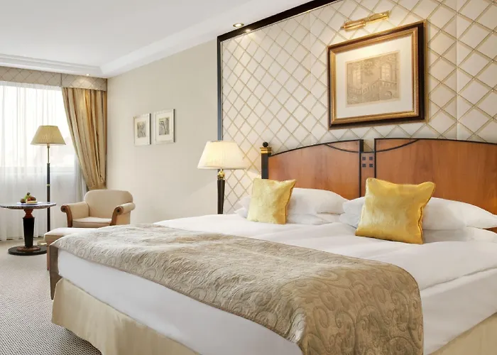 Kempinski Corvinus Hotel 5*