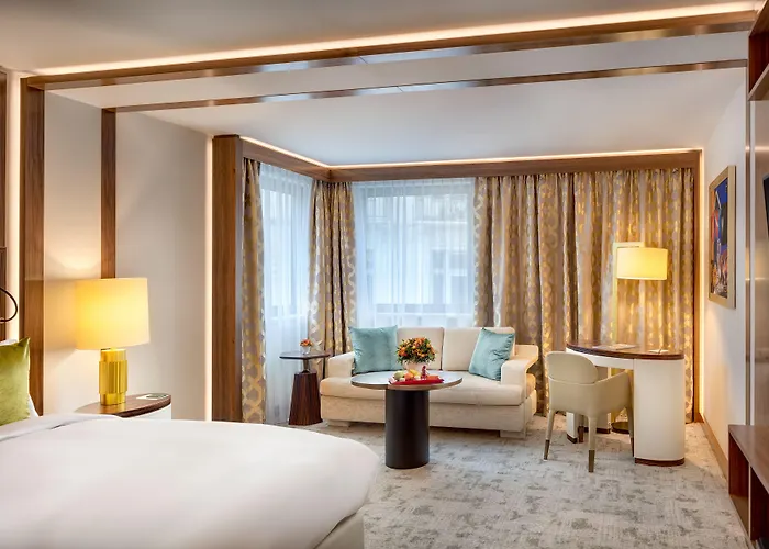 Kempinski Corvinus 5*