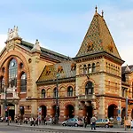 Kempinski Corvinus Hotel