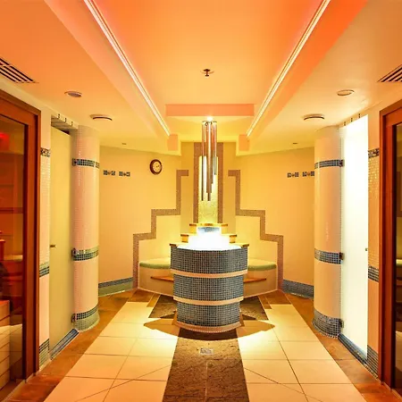 布达佩斯科维努斯凯宾斯基酒店 酒店 5*