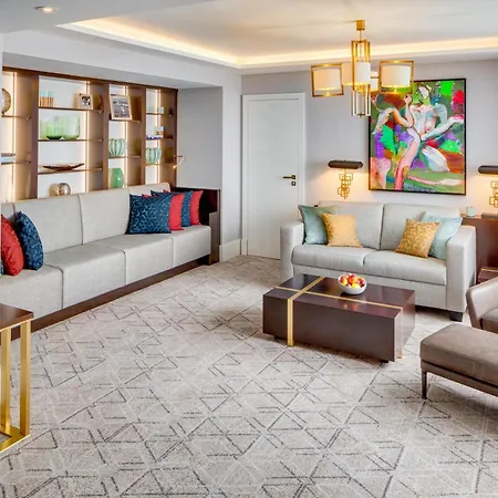 Kempinski Corvinus 5* Budapest