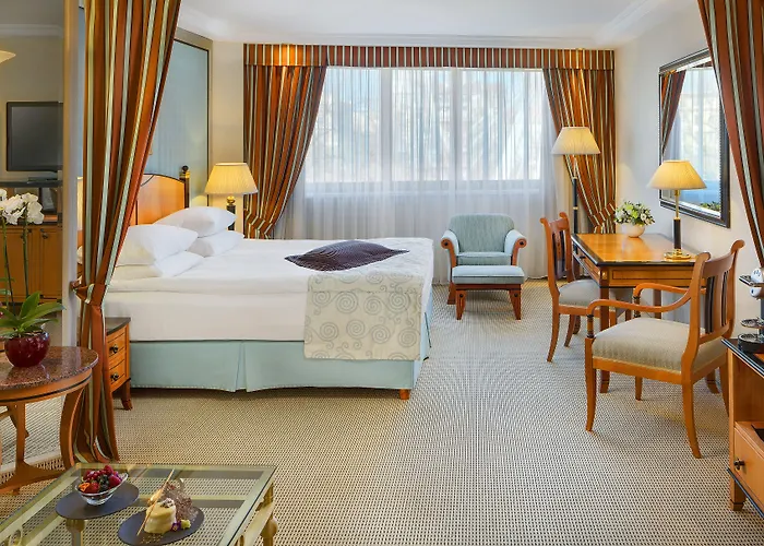 布达佩斯科维努斯凯宾斯基酒店 5* 布达佩斯